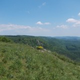 Tar-kő, a háttérben Három-kő. ( KHK/ )